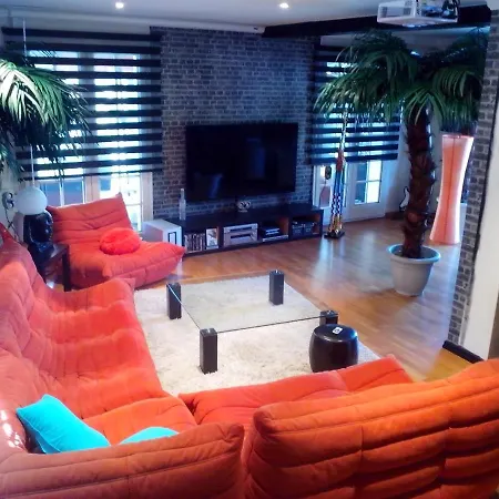 לינה וארוחת בוקר Moderne Original Design